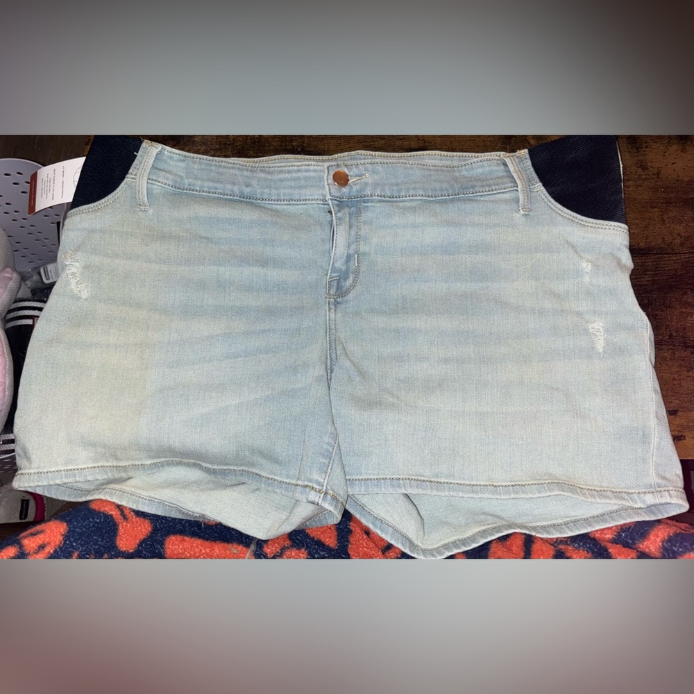 Maternity Size 16 Isabel Target Women's Light Blue Denim Shorts